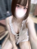 和泉　ゆあの小さい写真4枚目