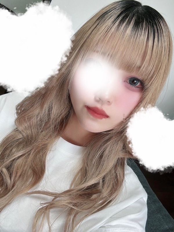 春日 えるの写真1枚目